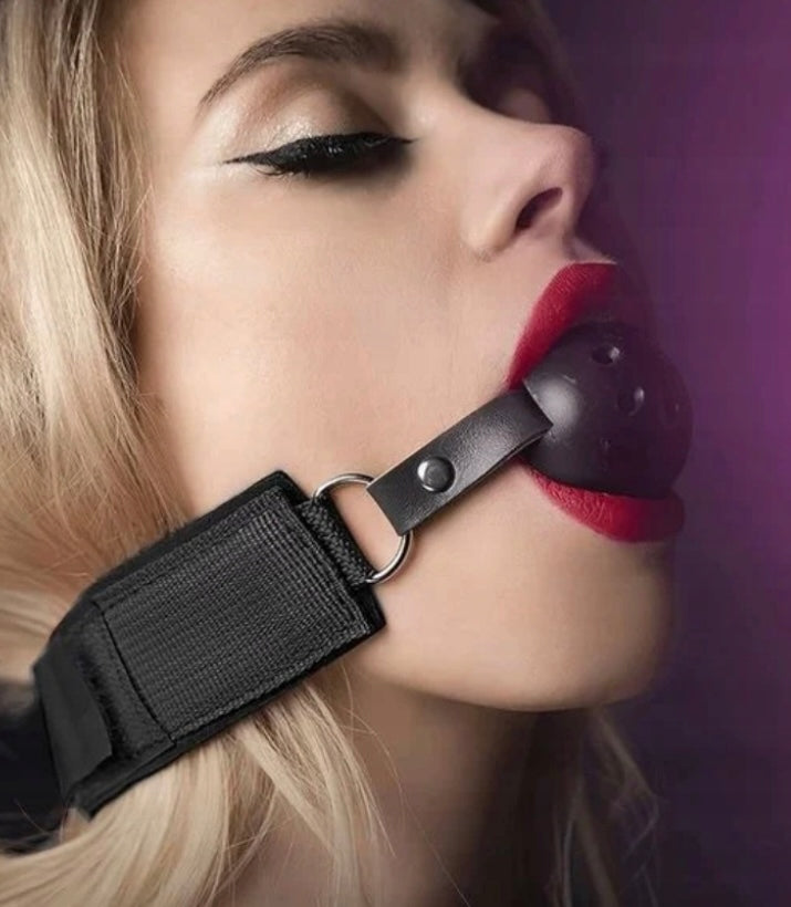 Uprząż BDSM z Kneblem i Kajdankami, NA RĘCĘ