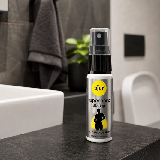 Pjur Superhero Strong Spray dla Mężczyzn 20 ml – Wydłuża Stosunek i Wspiera Kontrolę Wytrysku